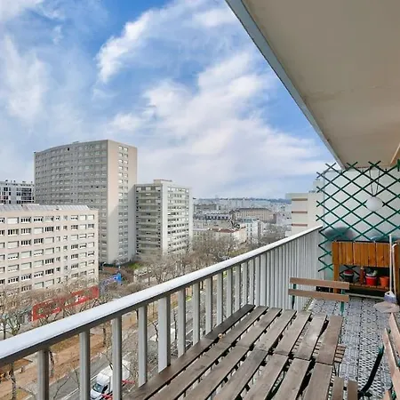 Avec Balcon Et Parking A 1min Du Metro Apartament *
