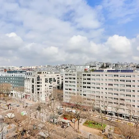 Apartament Avec Balcon Et Parking A 1min Du Metro Paryż